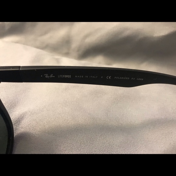 Ray-Ban sunglasses - Picture 6 of 6